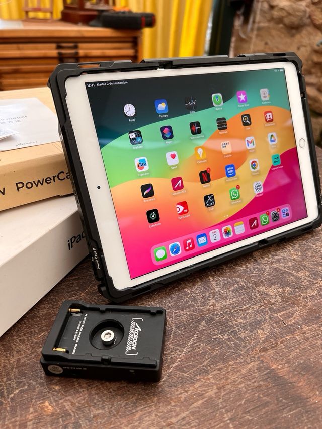 iPad Pro 10.5” + Jaula Accsoon Power Cage II + Car