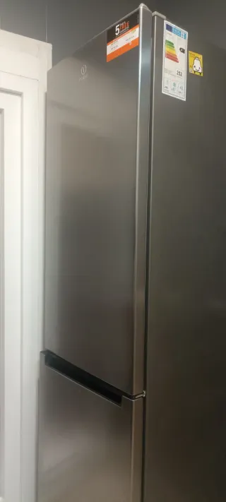 Nevera Indesit