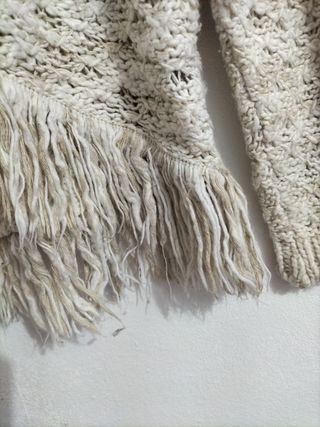 Jersey beige con flecos talla única