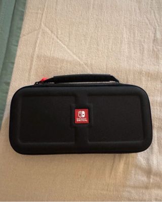 Nintendo Switch OLED bianca