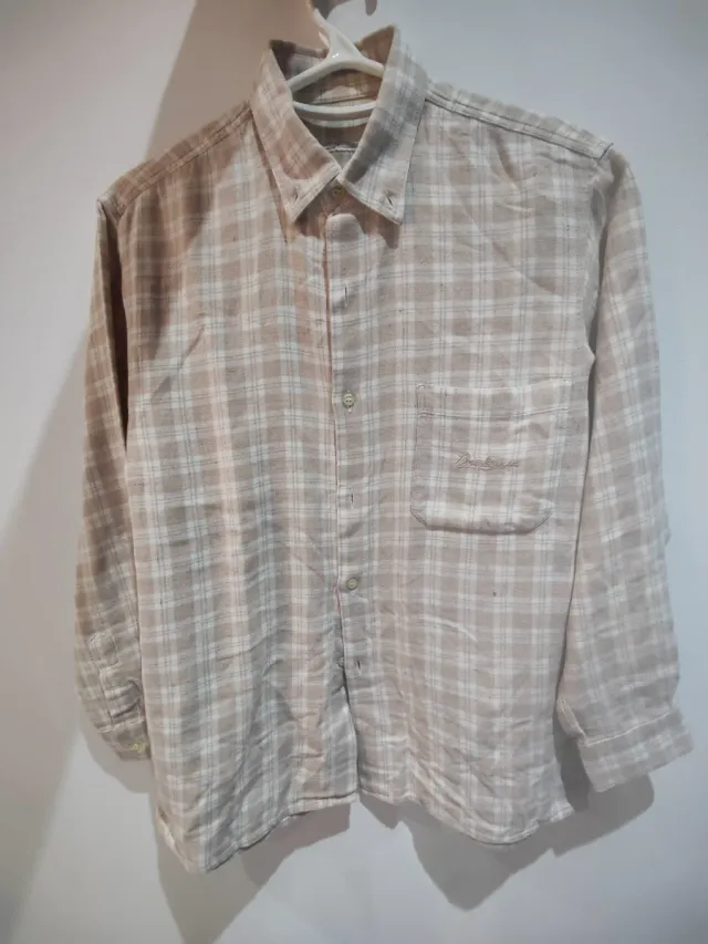 Camisa de cuadros beige y blanca