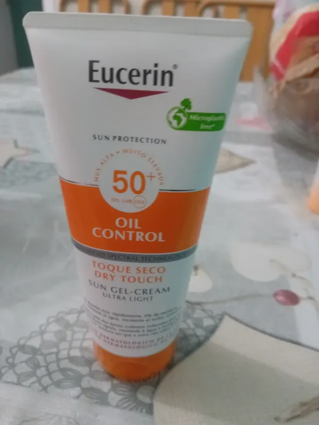 Eucerin Oil Control Protector Solar SPF 50+