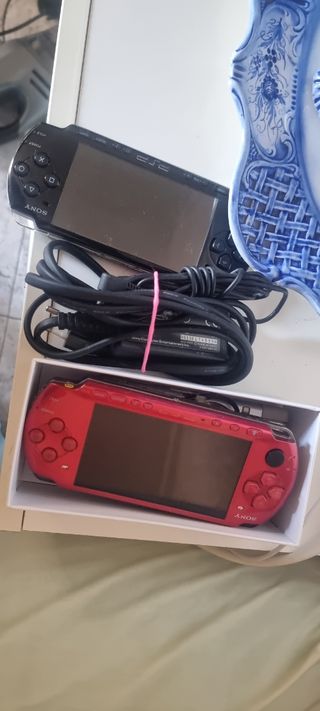 Consola PSP Sony Negra y Roja