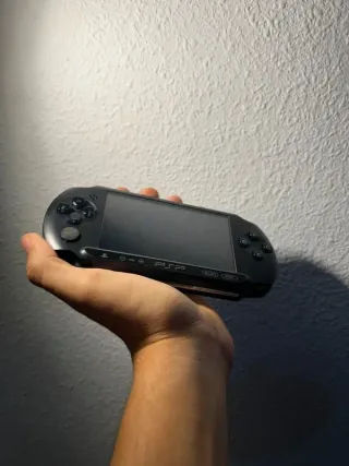 PSP 1004 Negra - Como Nueva