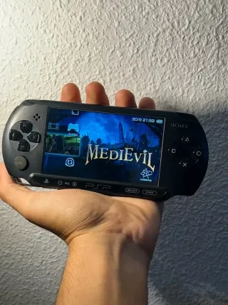 PSP 1004 Negra - Como Nueva