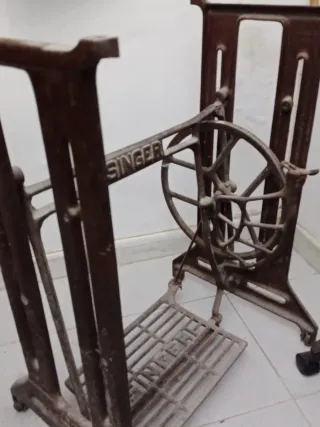 Pie de máquina de coser SINGER