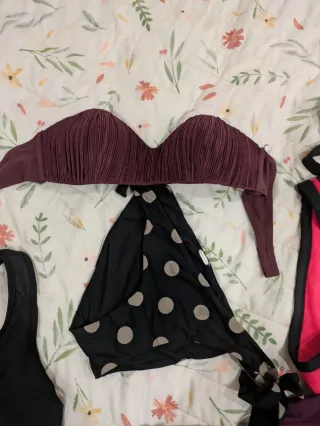 Lote bañadores y bikinis