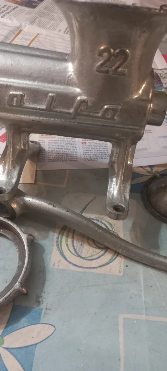 Máquina picar carne y hacer chorizos Alfa 22