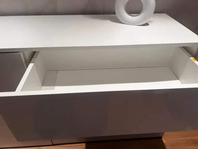 Mueble recibidor blanco
