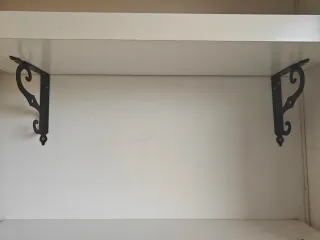 Escuadras de hierro forjado negro