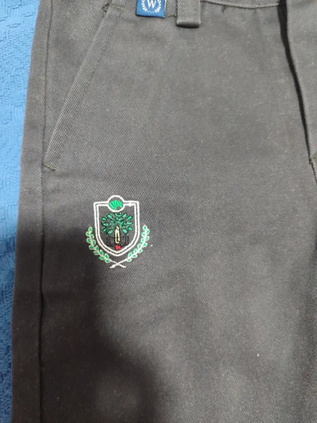 Pantalón corto uniforme Fundación Unicaja