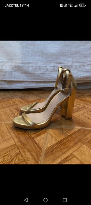 Sandalias tacón Olivia Bimani doradas