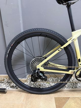 Canyon Grail CFR Force eTap AXS