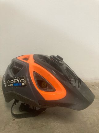 Casco Btwin con soporte GoPro