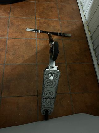 Patinete Scooter Seminuevo Marca Albot