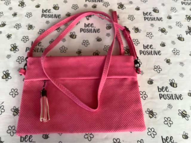 Borsa a tracolla fucsia con nappa