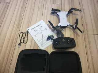 Dron con GPS Blanco y Negro con Mando