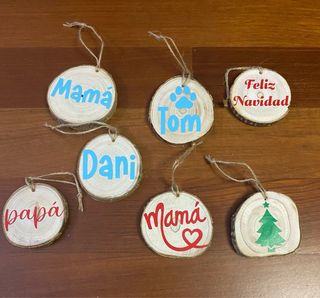 Adornos de navidad.
Tronquitos personalizados.