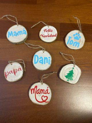 Adornos de navidad.
Tronquitos personalizados.
