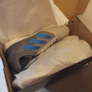 Botas de fútbol Adidas. Talla 36