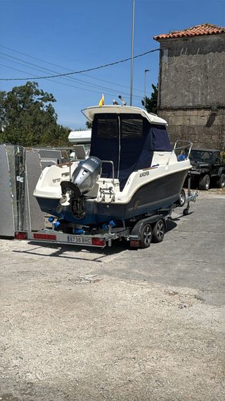 Barco Garimar Zenit 560