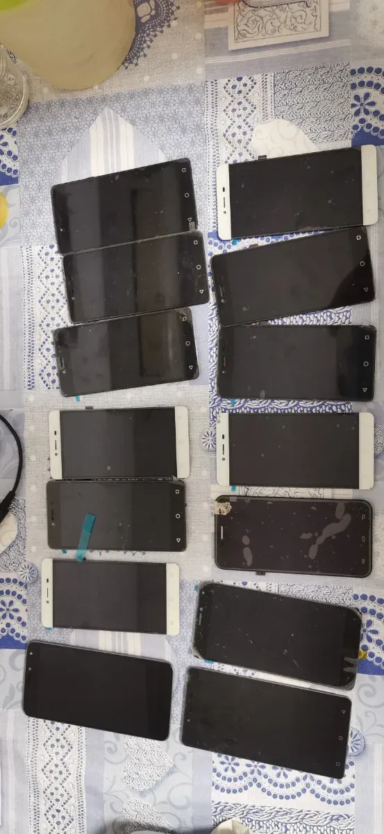 Parti mobili per schermi LCD