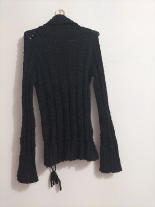 Jersey negro cuello alto de lana brillante elástic