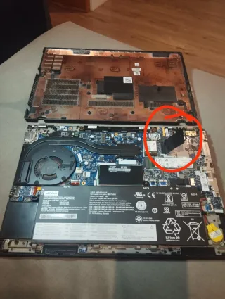 Portátil Lenovo ThinkPad Negro