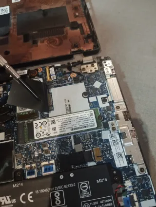 Portátil Lenovo ThinkPad Negro