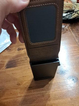 Portatessere similpelle  con chiusura magnetica