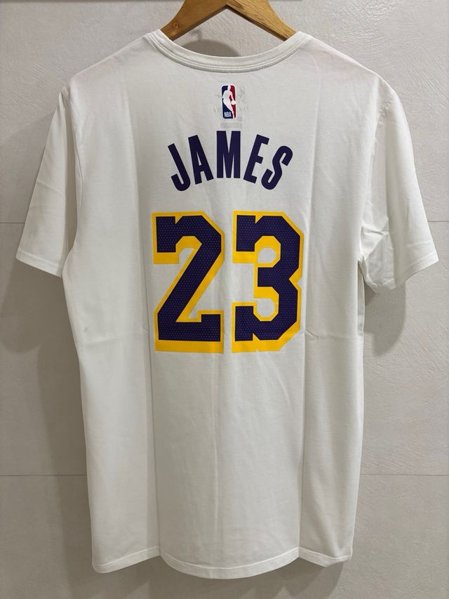 Camiseta Nike Lakers 23