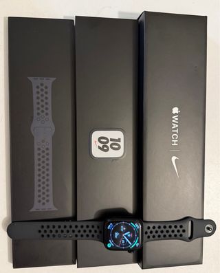 Apple Watch 7 Nike Special Edition nuevo 45mm _``