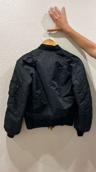 Bomber negra Alpha Industries