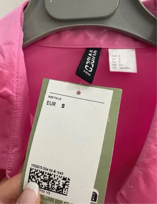 Camisa Divided efecto raso fucsia