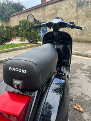 Vespa 200px Disco Negra