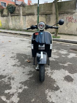 Vespa 200px Disco Negra