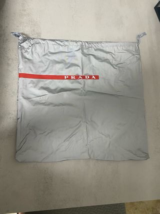 Bolsa de tela Prada plateada