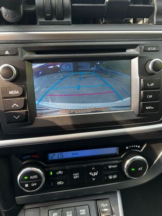 Toyota Auris Touring Sports Hybrid 2015