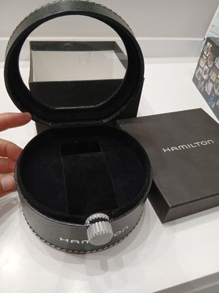 Caja de reloj  Hamilton  negra