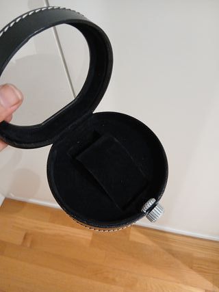 Caja de reloj  Hamilton  negra