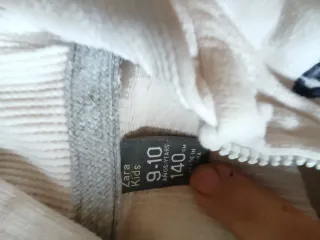 Sudadera con capucha y cremallera