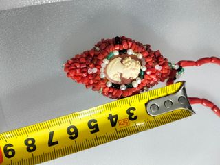 Collana corallo rosso con cammeo sardonico