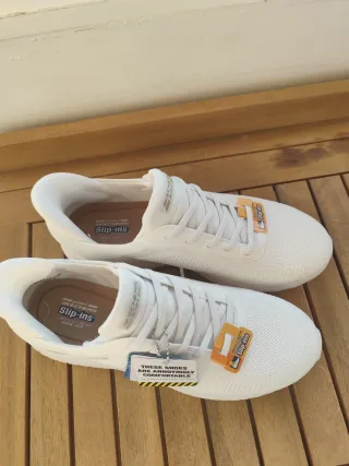 Zapatillas Skechers Bob's Slip-ins Blancas