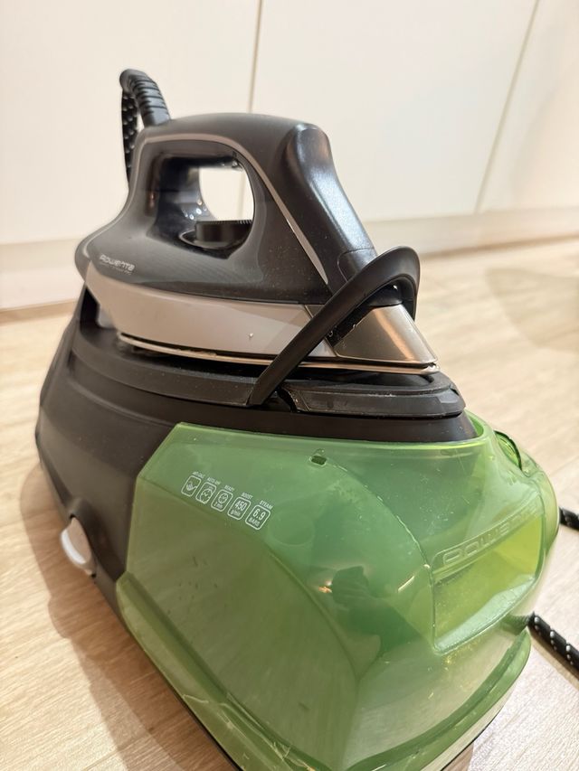 Centro da stiro Rowenta Perfect Steam Pro