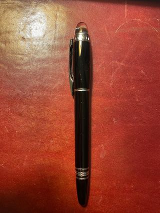 Pluma Montblanc Starwalker