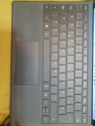 Surface Pro 7+ i3-1115G4 3GHz 8GB 128GB batr 80%