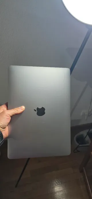 MacBook Pro i5 Plata/Gris Espacial