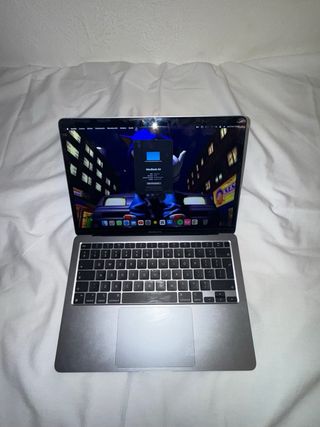 MacBook Air M1