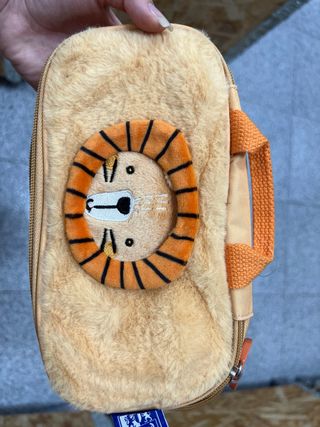 Estuche Oxford Peluche León Naranja Beige