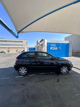 SEAT Ibiza 2004